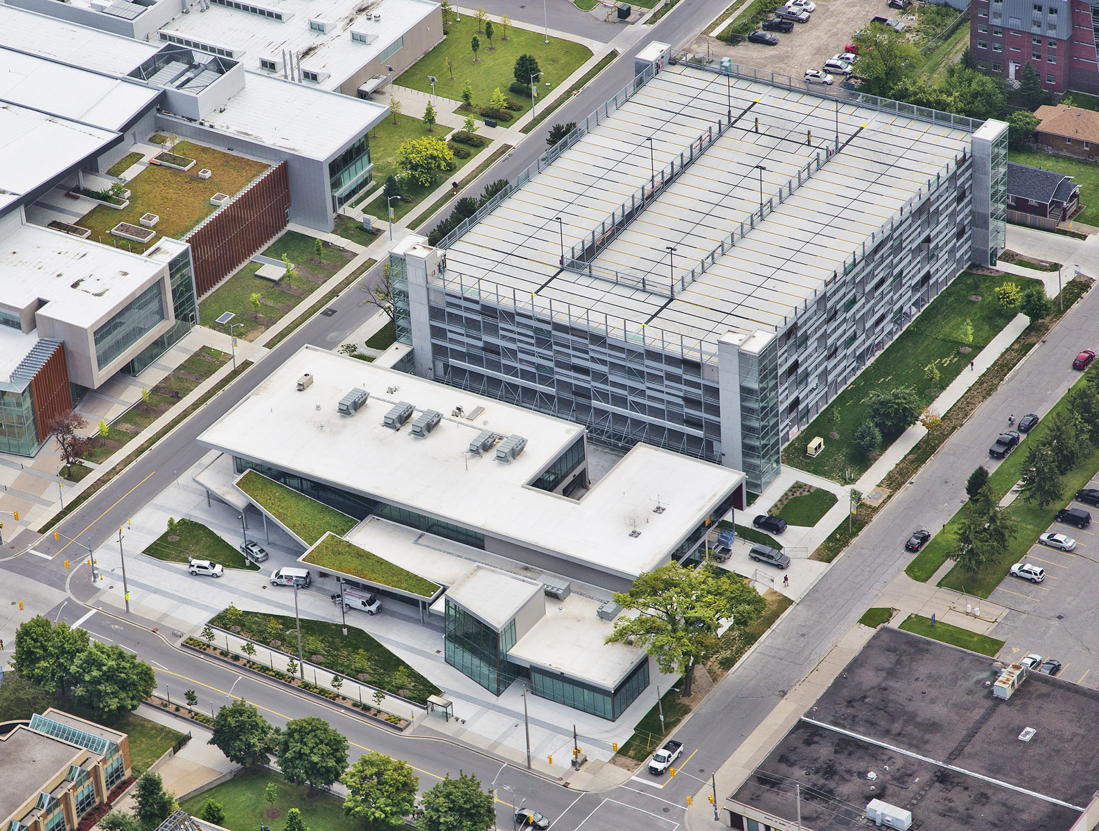 University of Windsor – Innovation Centre and Integrated Parking Structure 